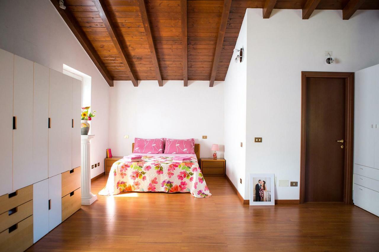 Appartement J&J House à Castelmarte Extérieur photo